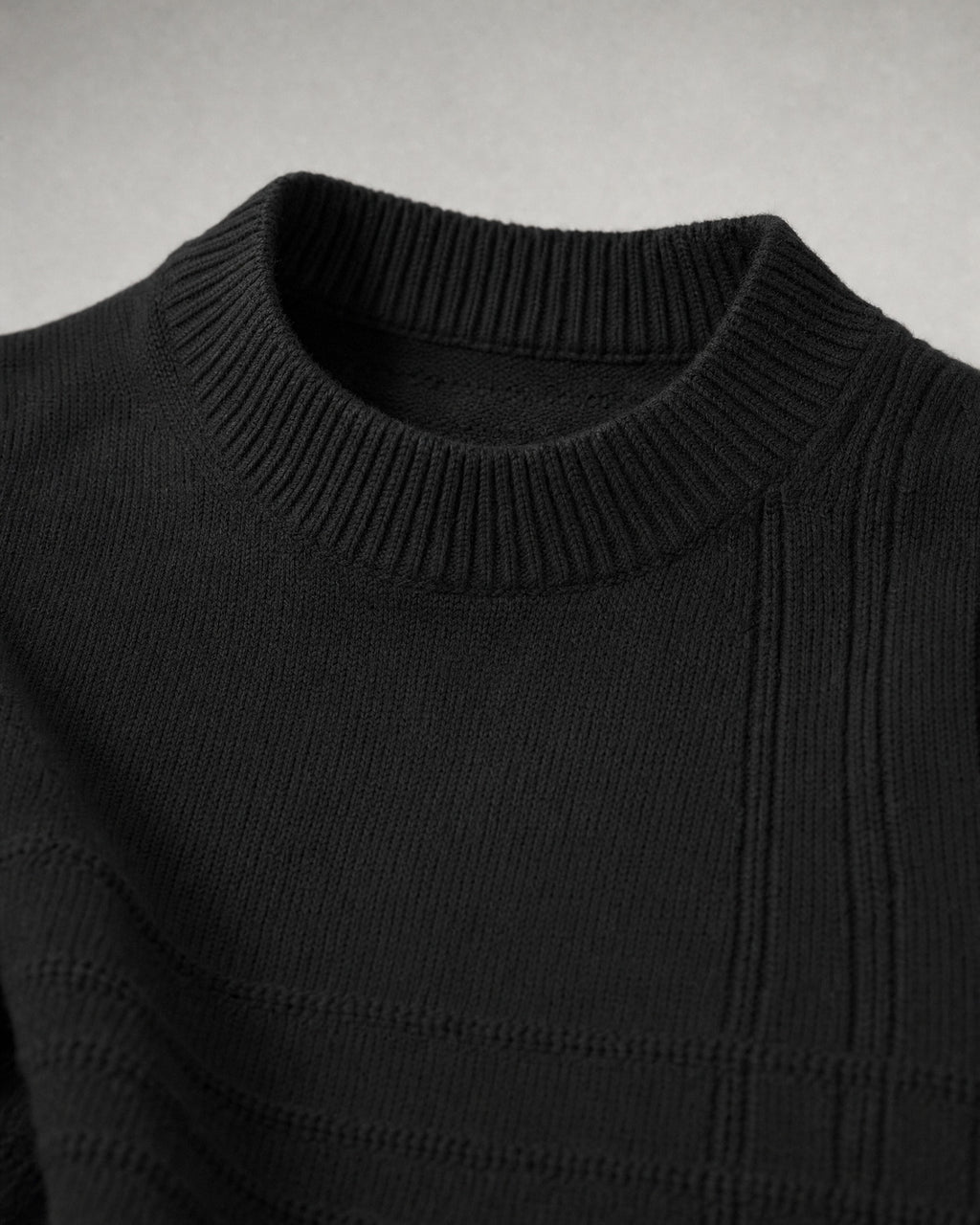 Men's Fine Knit Crew-Neck Sweater detail | Belmorne