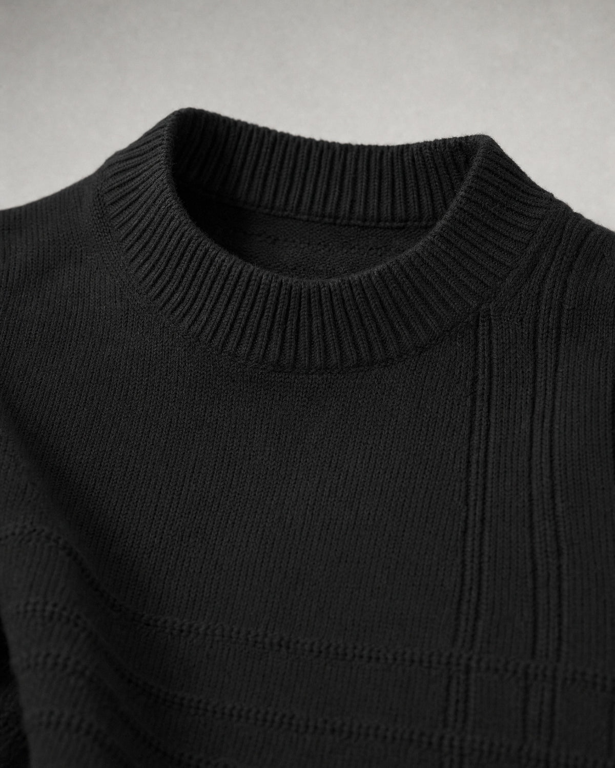Men's Fine Knit Crew-Neck Sweater detail | Belmorne