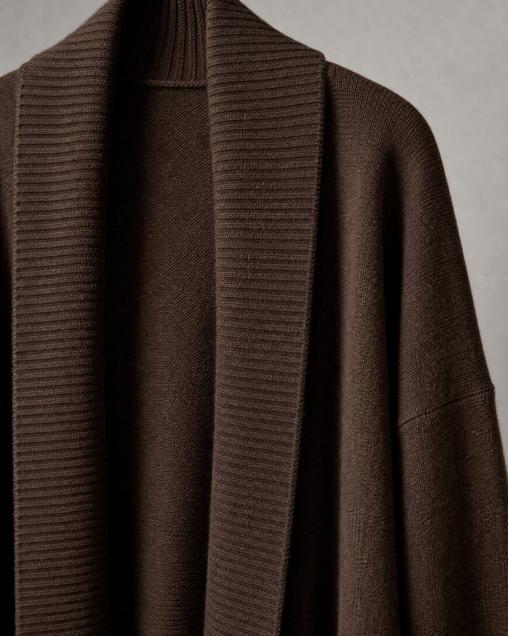 Women's Shawl-Collar Long Cardigan detail | Belmorne