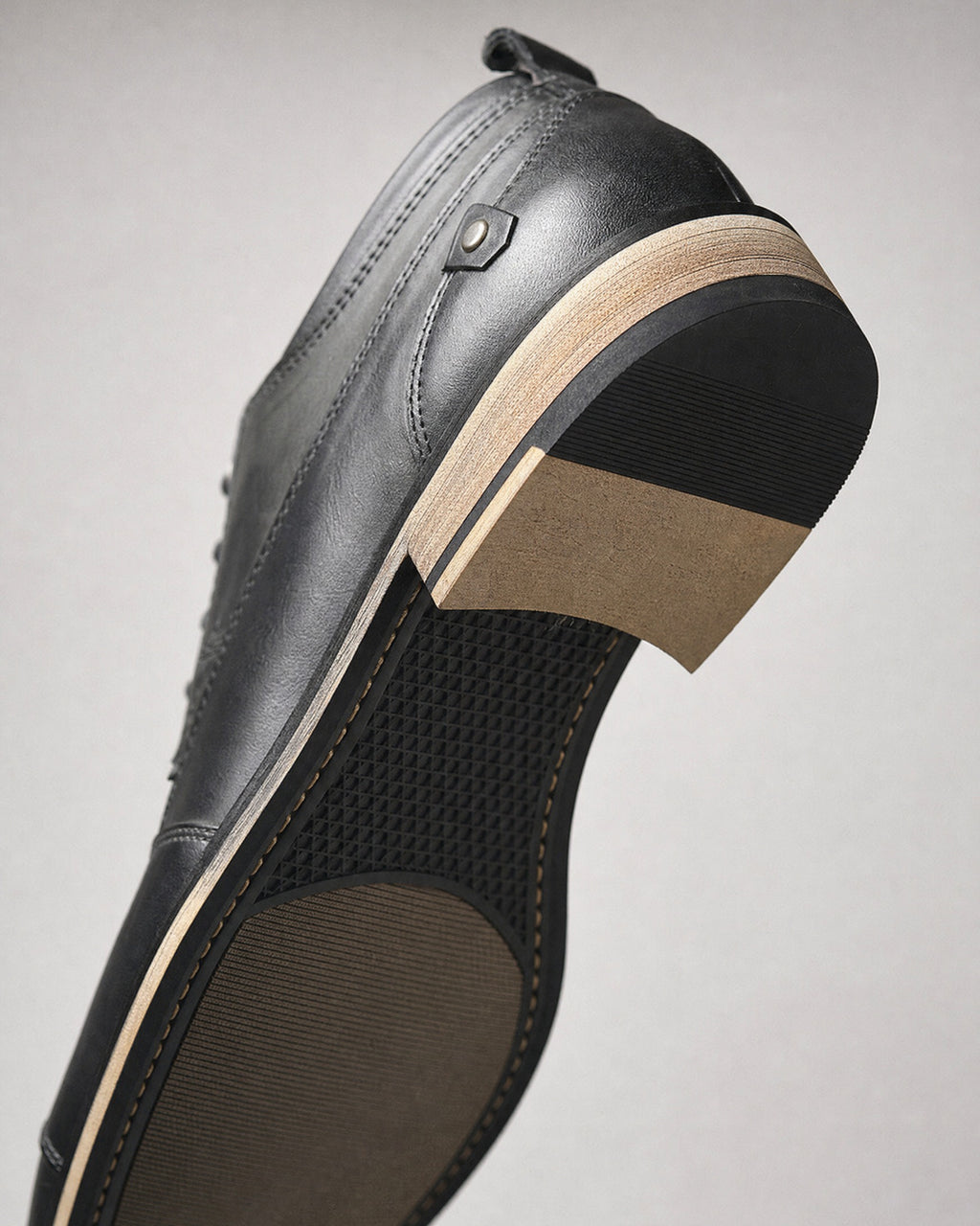 Men's Leather Lace-Up Shoes detail | Belmorne