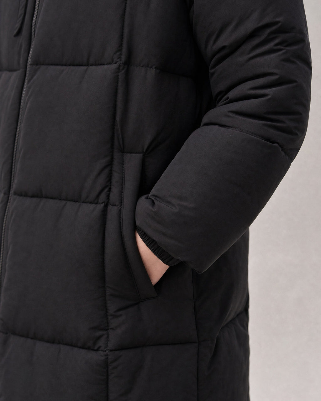 Women's Long Puffer Coat detail | Belmorne