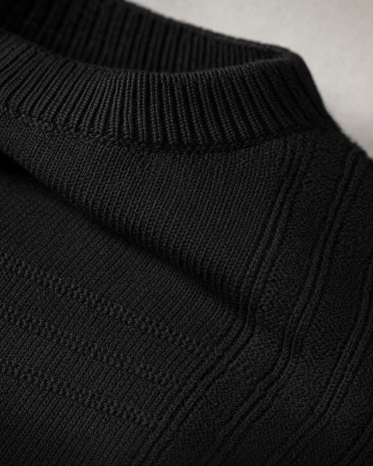 Men's Fine Knit Crew-Neck Sweater detail | Belmorne