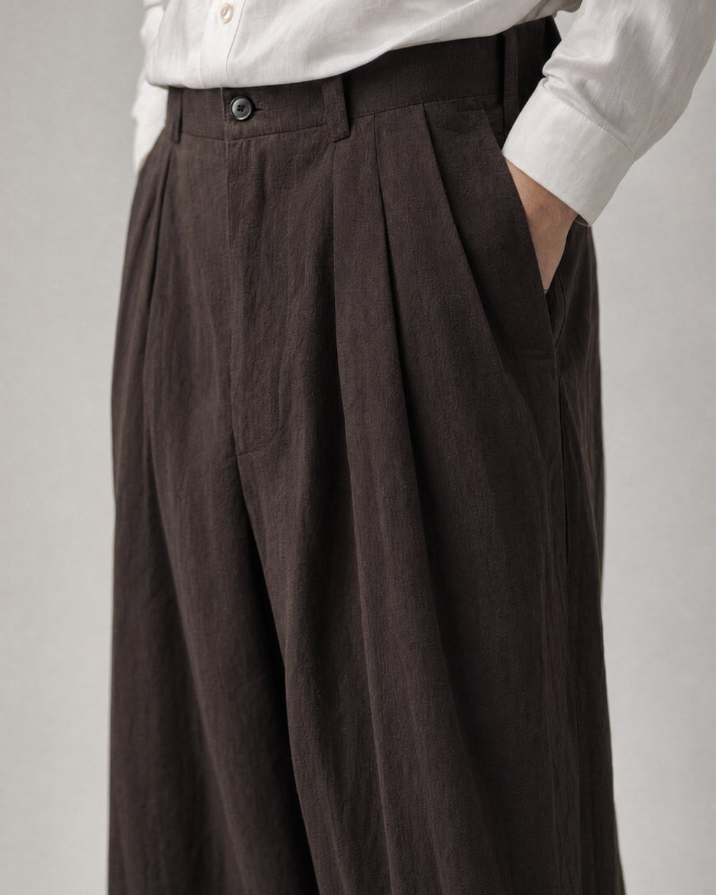 Men's Double-Pleat Wide-Leg Trousers detail | Belmorne