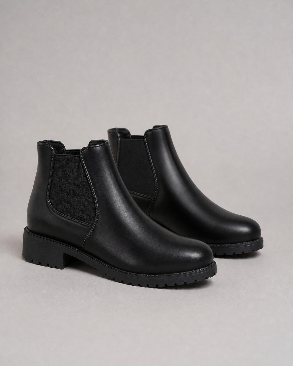 Women's Faux-Leather Chelsea Boots in Black | Belmorne